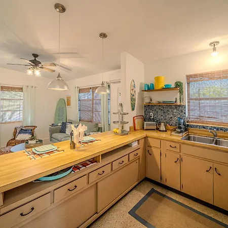 Fantastic Island House 1 Mile To The Beach With Heated Pool Sarasota Extérieur photo