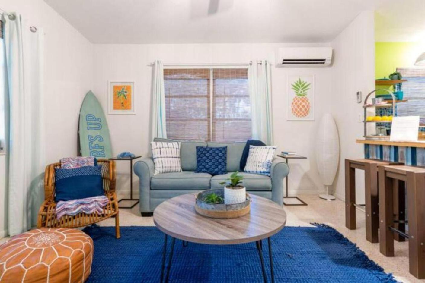 Hébergement de vacances Fantastic Island House 1 Mile To The With Heated Pool